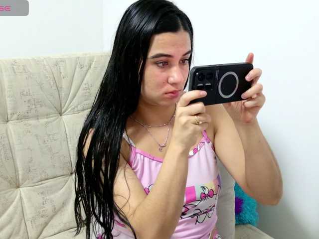 gigi-loved live cam on BongaCams