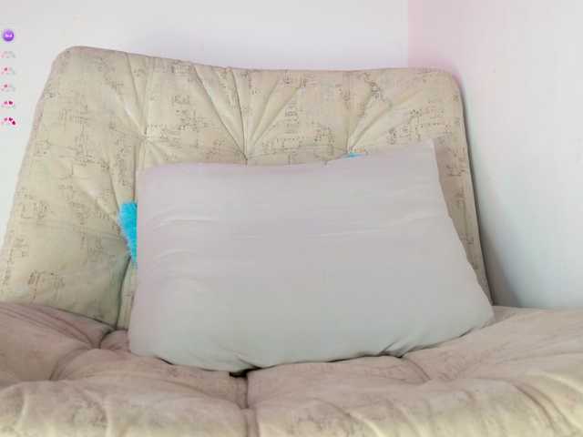 gigi-loved live cam on BongaCams