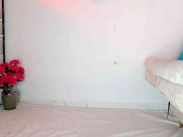 gigi-loved webcam