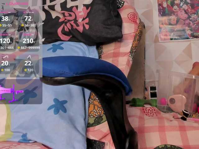 madelinefoxxx30 live cam on BongaCams