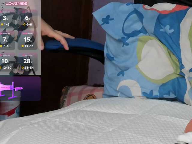 madelinefoxxx30 live cam on BongaCams