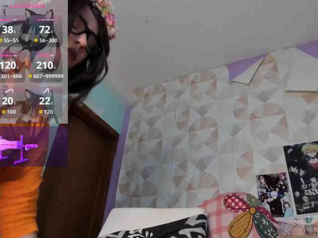 madelinefoxxx30 webcam