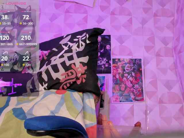madelinefoxxx30 webcam