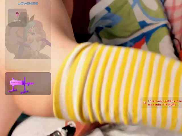 madelinefoxxx30 webcam
