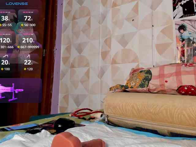 madelinefoxxx30 webcam