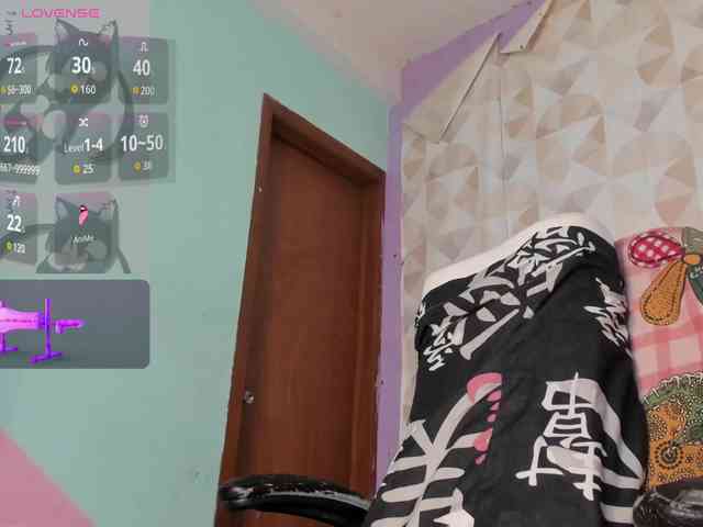 madelinefoxxx30 webcam