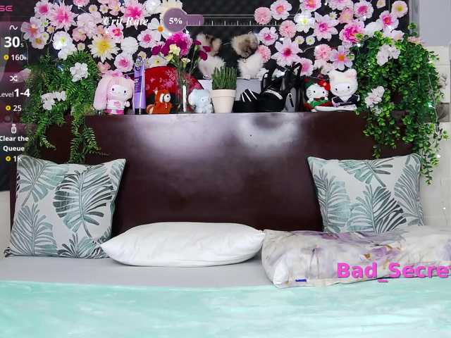 AnalQueenKa live cam on BongaCams