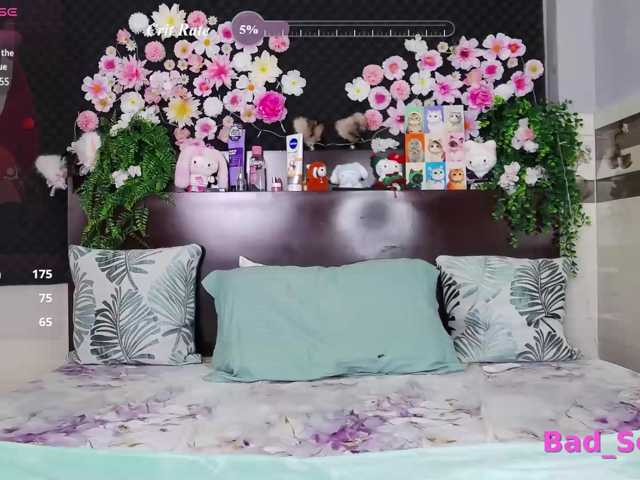 AnalQueenKa live cam on BongaCams
