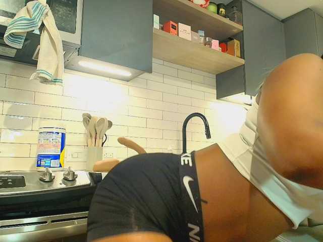 Naomiruty live cam on BongaCams