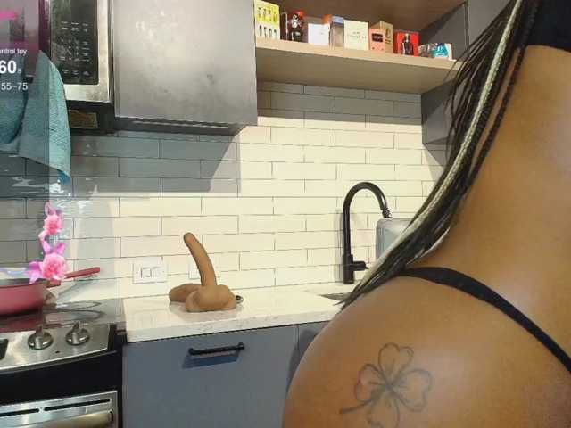 Naomiruty live cam on BongaCams