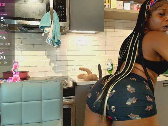 Naomiruty live cam on BongaCams