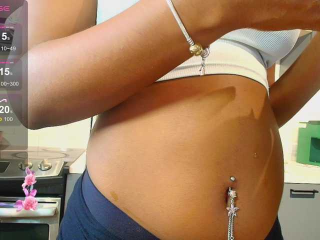 Naomiruty live cam on BongaCams
