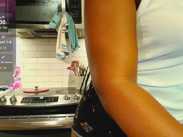 Naomiruty live webcam show