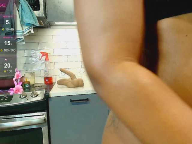 Naomiruty live cam on BongaCams
