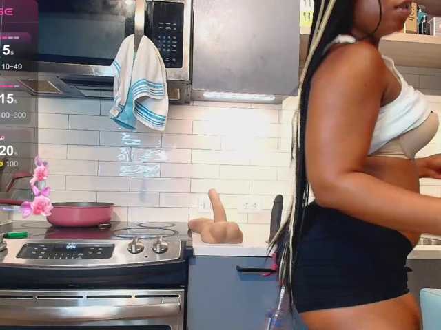 Naomiruty, en directo ahora en BongaCams