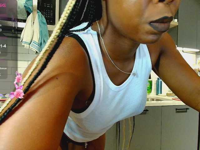 Naomiruty live webcam show