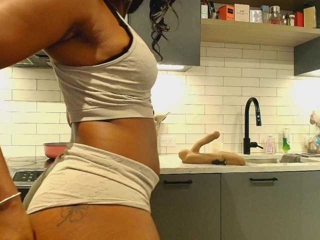 Naomiruty live cam on BongaCams
