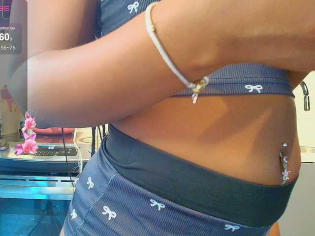 Naomiruty live cam on BongaCams