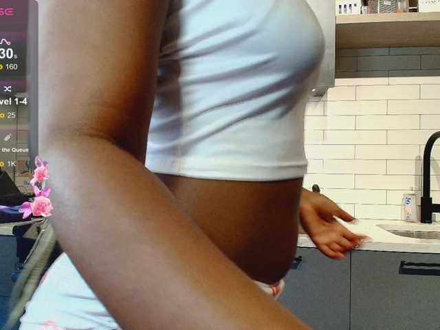 Naomiruty live cam on BongaCams