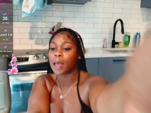 Naomiruty live webcam show