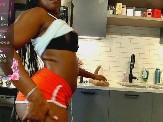 Naomiruty live webcam show