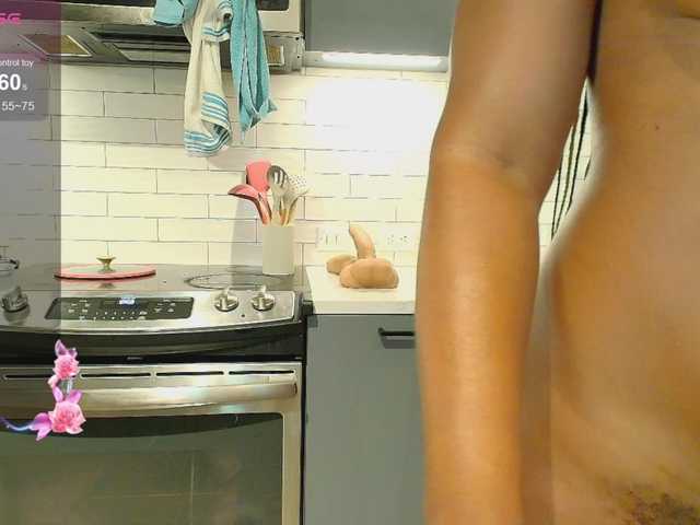 Naomiruty live cam on BongaCams