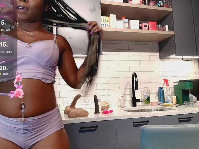 Naomiruty live cam on BongaCams