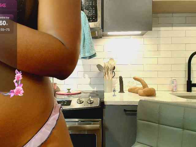 Naomiruty webcam
