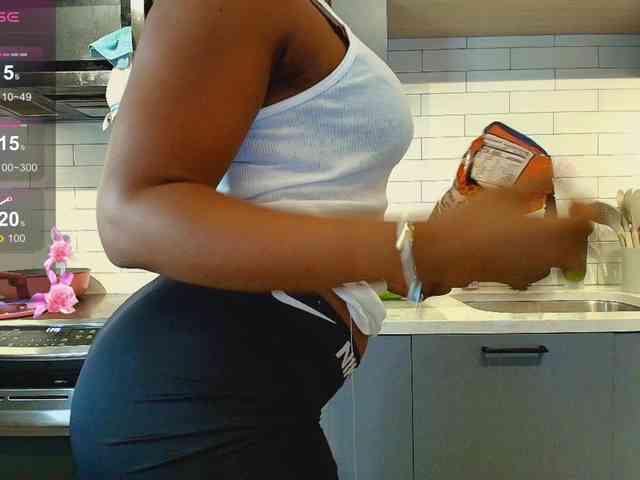 Naomiruty webcam