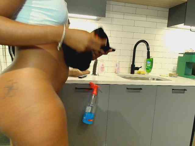Naomiruty webcam
