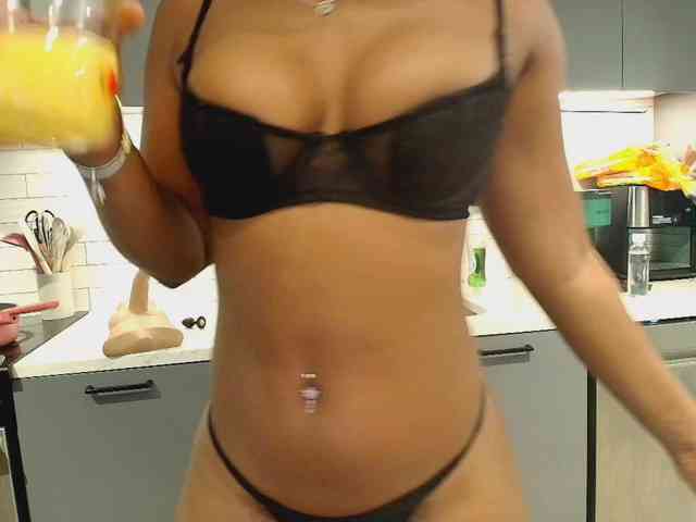Naomiruty webcam