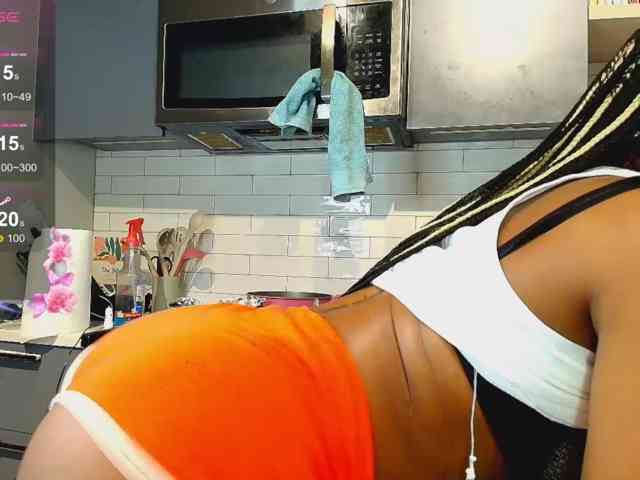 Naomiruty webcam