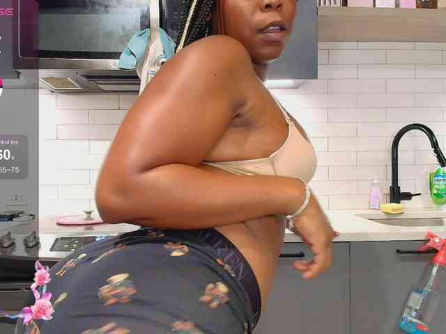 Naomiruty webcam