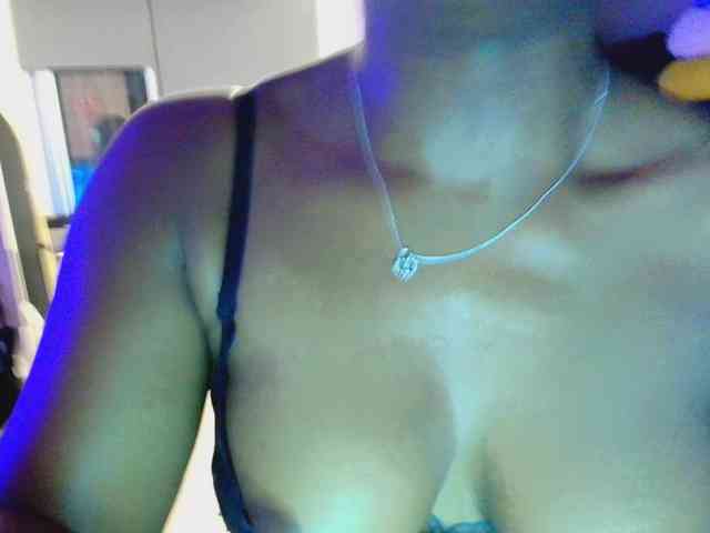 Naomiruty webcam