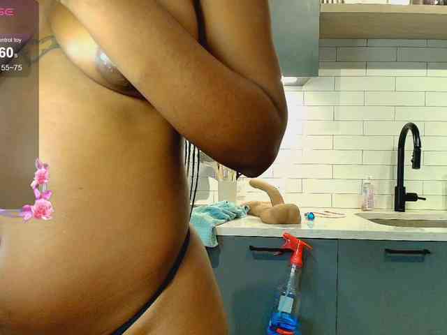 Naomiruty webcam