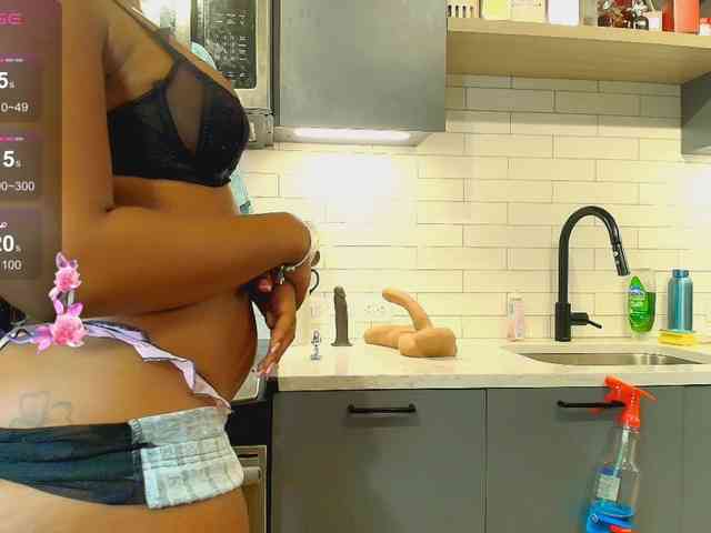 Naomiruty webcam