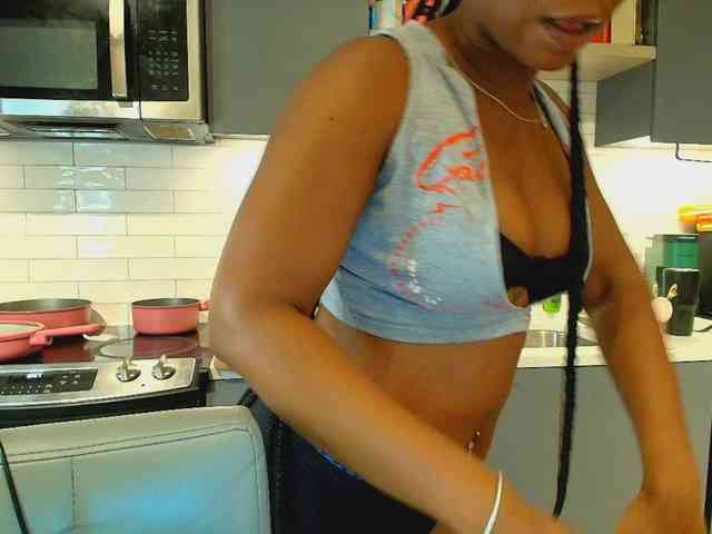 Naomiruty webcam