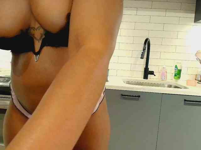 Naomiruty webcam