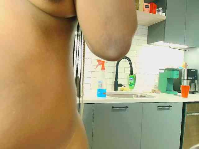 Naomiruty webcam