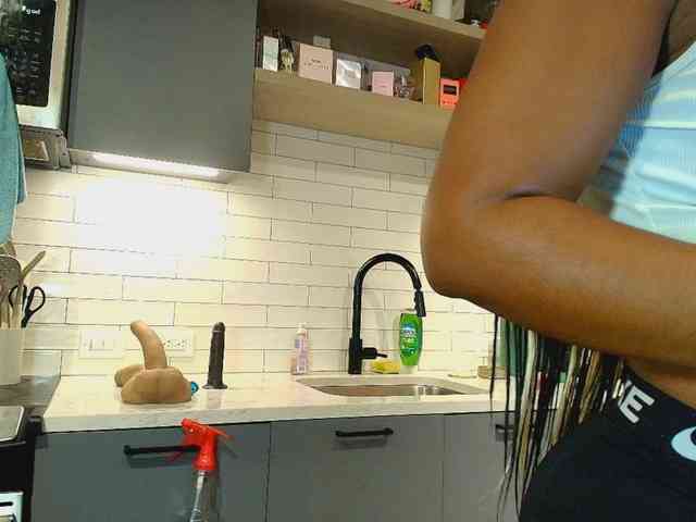 Naomiruty webcam