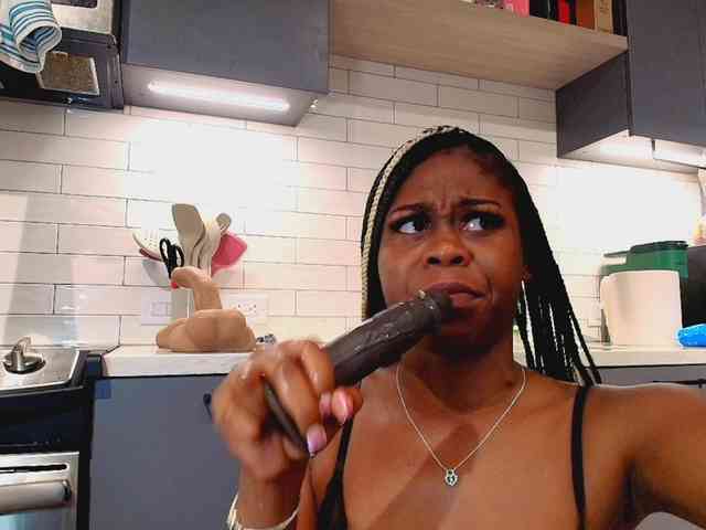 Naomiruty webcam