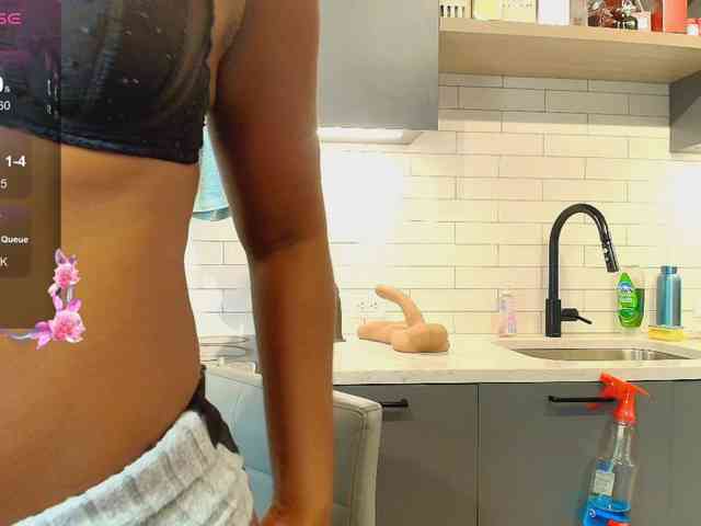 Naomiruty webcam
