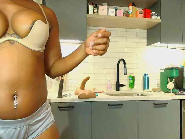 Naomiruty webcam