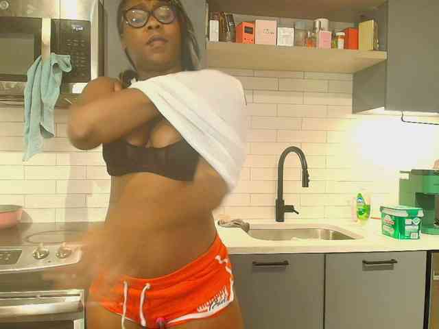 Naomiruty webcam
