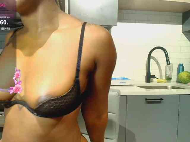 Naomiruty webcam