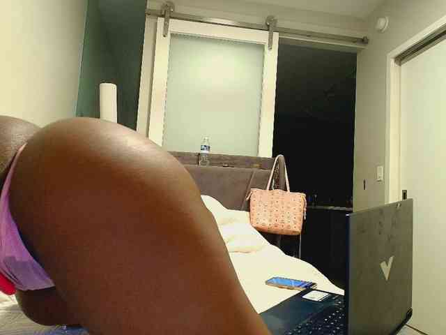 Naomiruty webcam