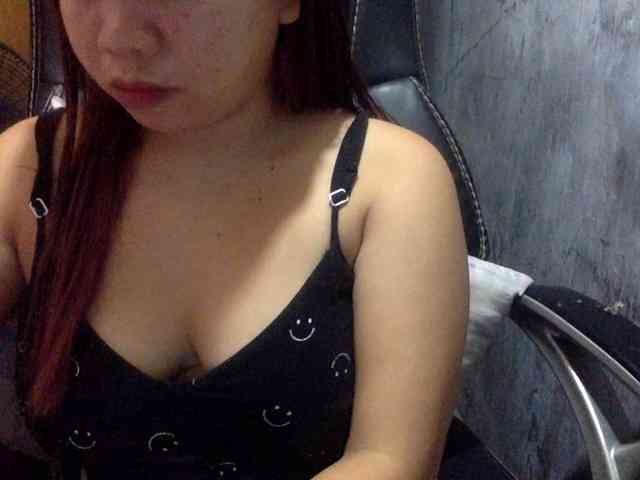 Pinnky69 Live Webcam on BongaCams