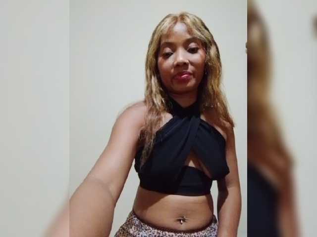 stellah1 live cam on BongaCams