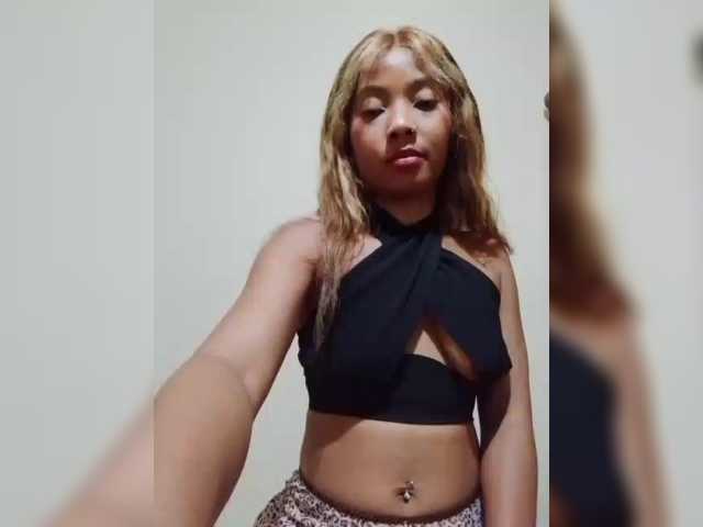 stellah1 live cam on BongaCams
