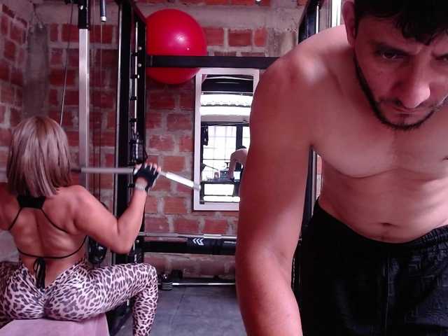 Alannafit live cam on BongaCams